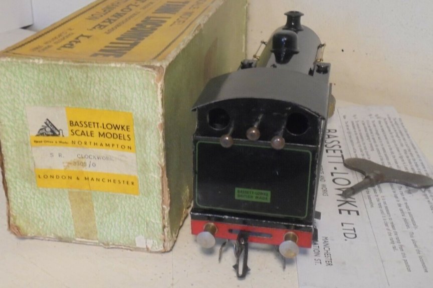 Bassett-Lowke clockwork 0-6-0 tank locomotive, SR livery, number 78