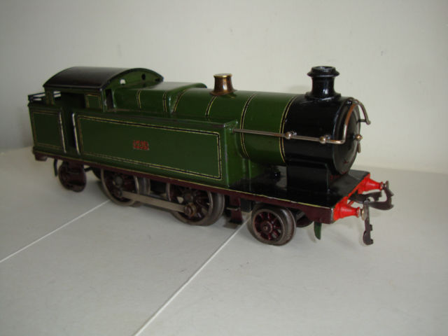 Bing for Bassett-Lowke clockwork 2-4-2 Birdcage tank locomotive, GWR livery, number 3611, 1911-13
