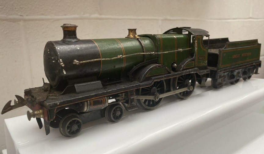 Bassett-Lowke clockwork GWR 4-4-0 tender locomotive Compound, green, number 3400, circa 1934-39