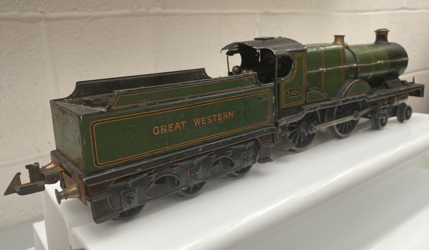 Bassett-Lowke clockwork GWR 4-4-0 tender locomotive Compound, green, number 3400, circa 1934-39