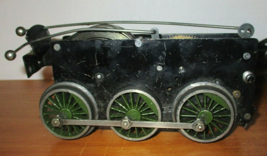 Bassett-Lowke 6 wheeled motor, clockwork