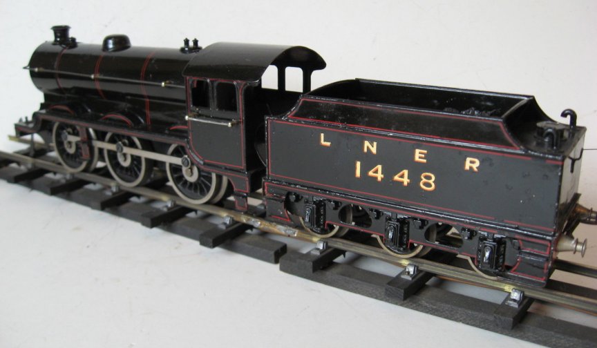 Bassett-Lowke electric Gresley J39 0-6-0 tender locomotive, LNER livery, number 1448