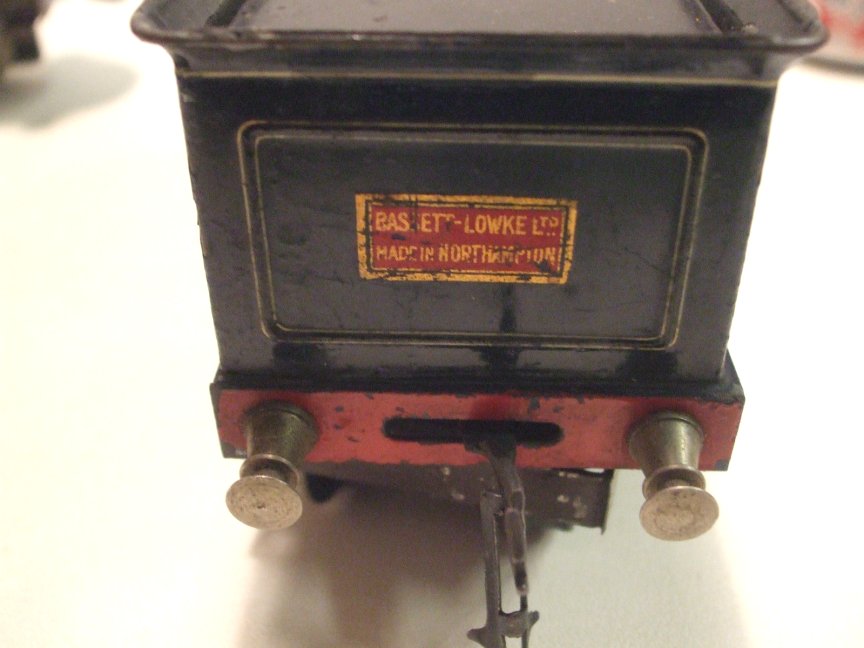 Bing for Bassett-Lowke electric CR 4-4-0 tender locomotive Dunalastair IV, number 142, circa 1911