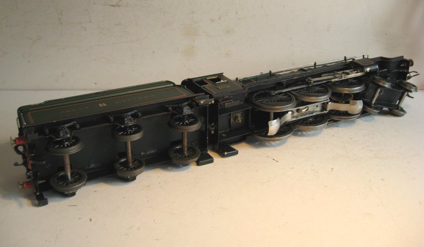 Bassett-Lowke electric GWR Castle 4-6-0 tender locomotive Pendennis Castle, number 4079, post war