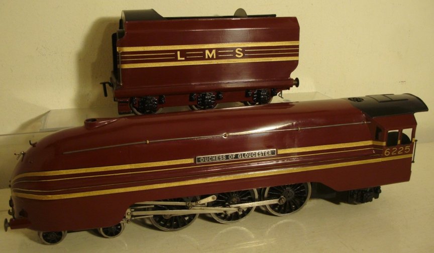 Bassett-Lowke electric LMS streamlined Coronation Class 4-6-2 tender locomotive Duchess of Gloucester, number 6225