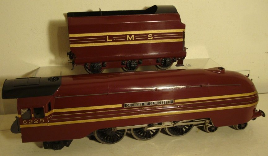 Bassett-Lowke electric LMS streamlined Coronation Class 4-6-2 tender locomotive Duchess of Gloucester, number 6225