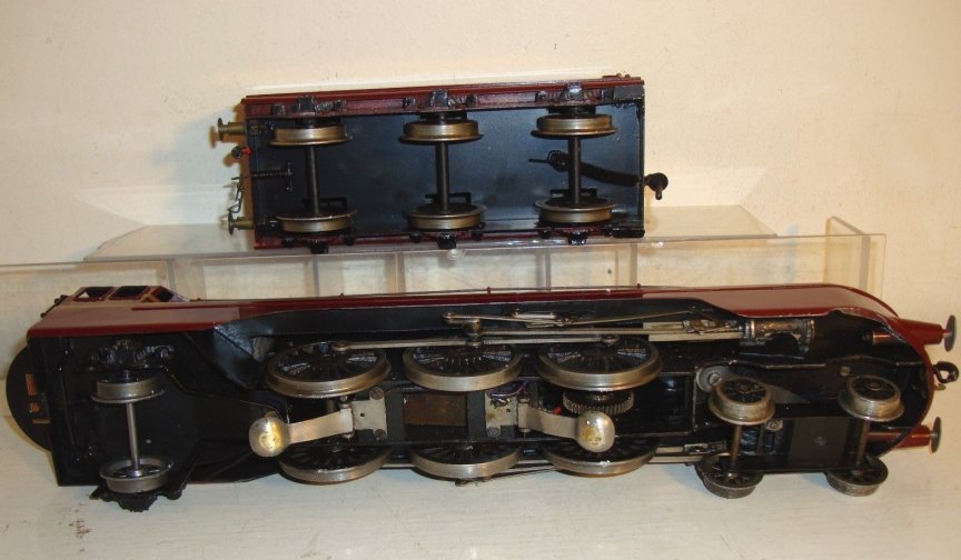 Bassett-Lowke electric LMS streamlined Coronation Class 4-6-2 tender locomotive Duchess of Gloucester, number 6225